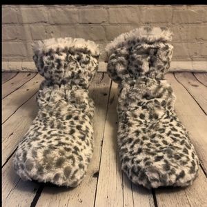 NWOT Intelex Cozy Plush warming aromatherapy booties